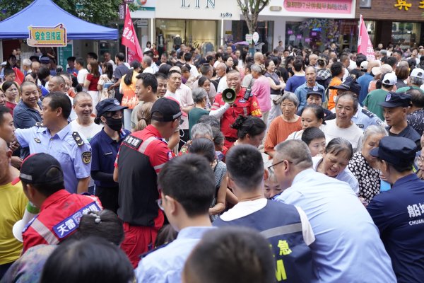 九鼎 百万川人齐答题！“蜀安行·护万家”挑战赛热力值狂飙，家乡荣耀全靠“答”